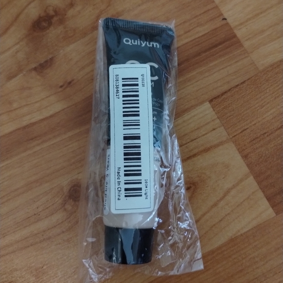 NEW QUIYUM FULL COVERAGE FOUNDATION - Picture 5 of 5